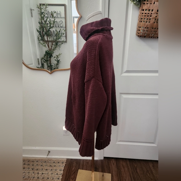 Aerie Women's Burgundy Turtleneck Sweater - Picture 2 of 4